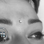 Microdermal Stirn Piercer Tempel München
