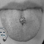 Zungenpiercing Piercer Tempel München
