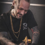 Tattoo-Artist Basti, Tempel München