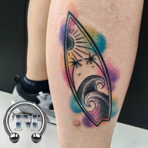 Surfertattoo mit Palmen, Tempel München II